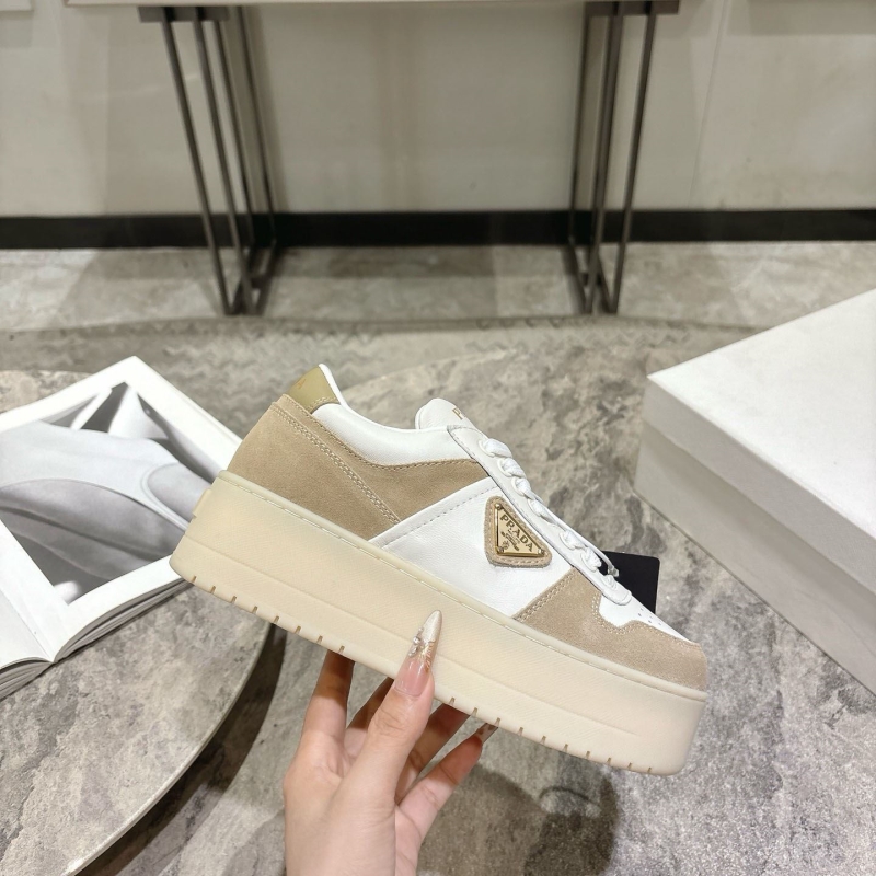 Pra*a sneakers